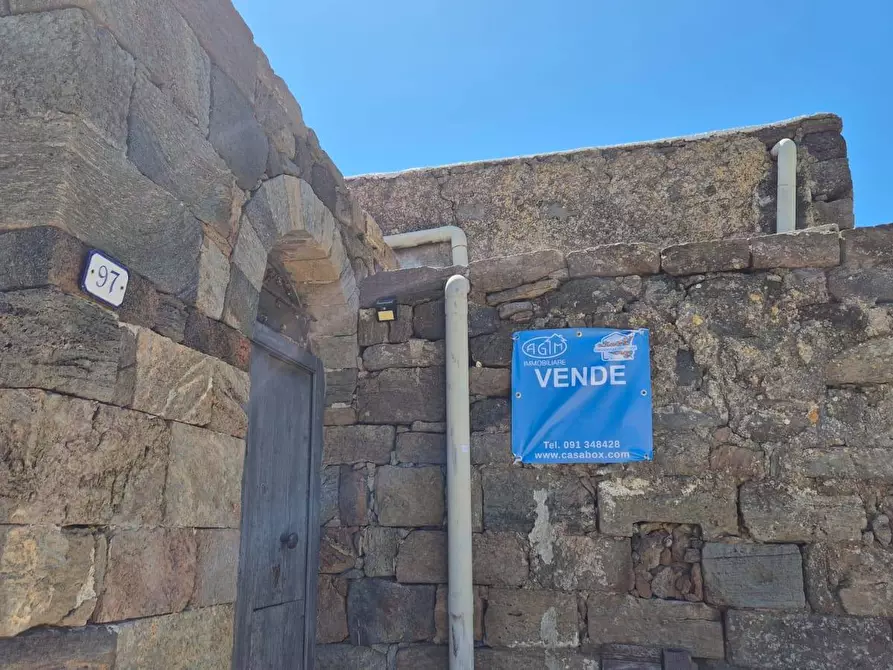 Immagine 52 di Villa in vendita  in Kania 97 a Pantelleria