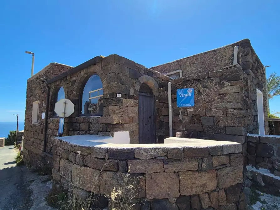 Immagine 54 di Villa in vendita  in Kania 97 a Pantelleria