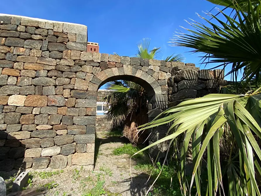 Immagine 38 di Casa indipendente in vendita  in Via Lago 1 a Pantelleria
