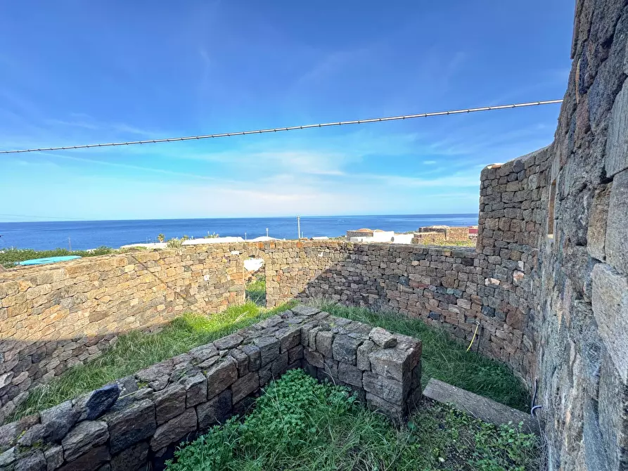 Immagine 30 di Casa indipendente in vendita  in Via Lago 1 a Pantelleria