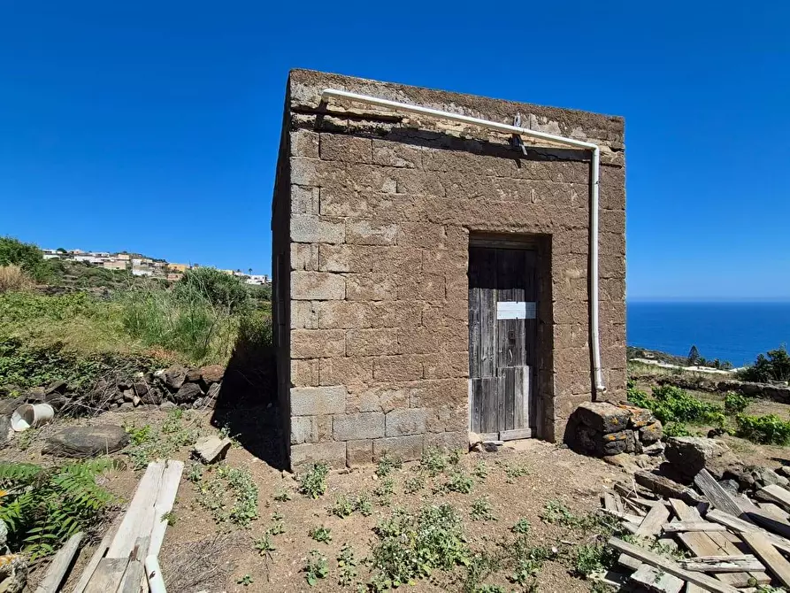Immagine 7 di Villa in vendita  in via Marina snc a Pantelleria