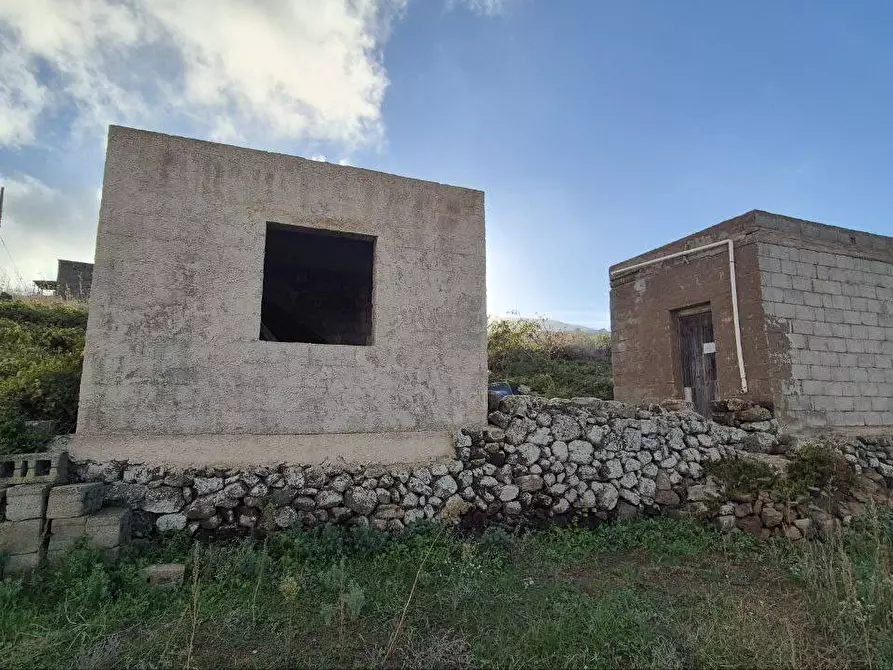 Immagine 1 di Villa in vendita  in via Marina snc a Pantelleria