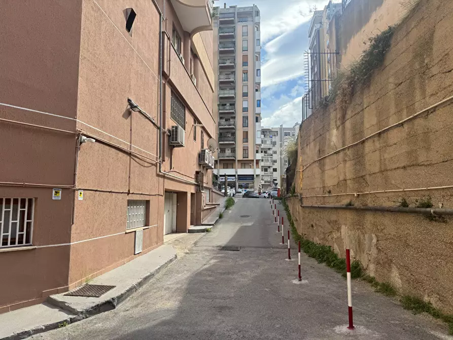 Immagine 4 di Box auto in vendita  in Via Salvatore Puglisi 15 a Palermo