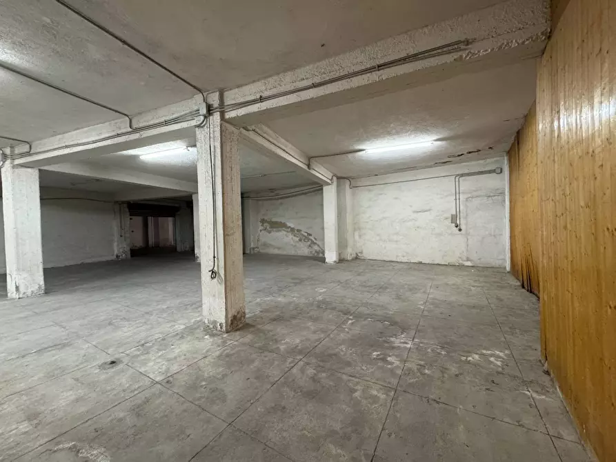 Immagine 13 di Box auto in vendita  in Via Salvatore Puglisi 15 a Palermo