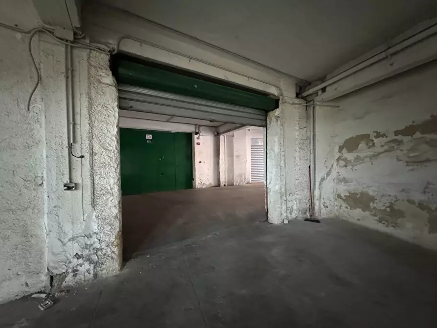 Immagine 17 di Box auto in vendita  in Via Salvatore Puglisi 15 a Palermo