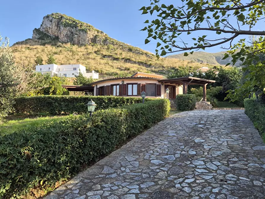 Immagine 3 di Villa in affitto  in Contrada Acquavite 1 a Castellammare Del Golfo