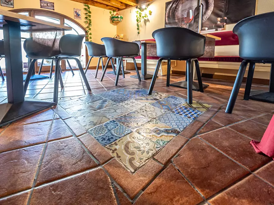 Immagine 14 di Locale commerciale in vendita  in Via Volturno 120 a Palermo