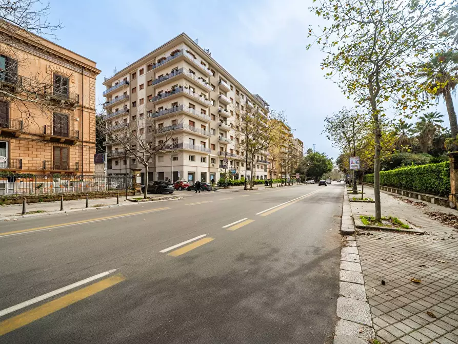 locale commerciale in affitto a Palermo in zona Libertà