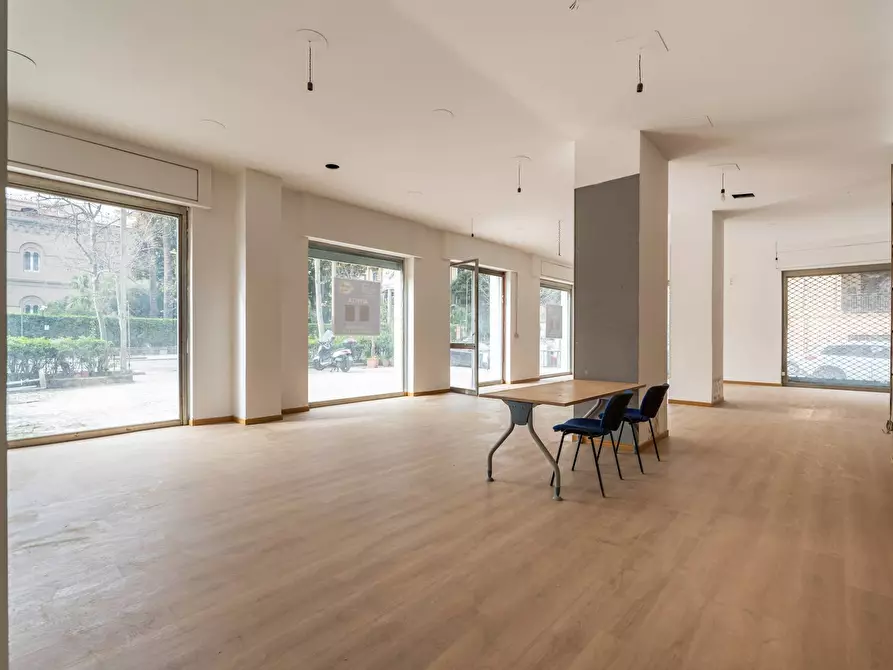 Immagine 24 di Locale commerciale in affitto  in via Libertà 159 a Palermo