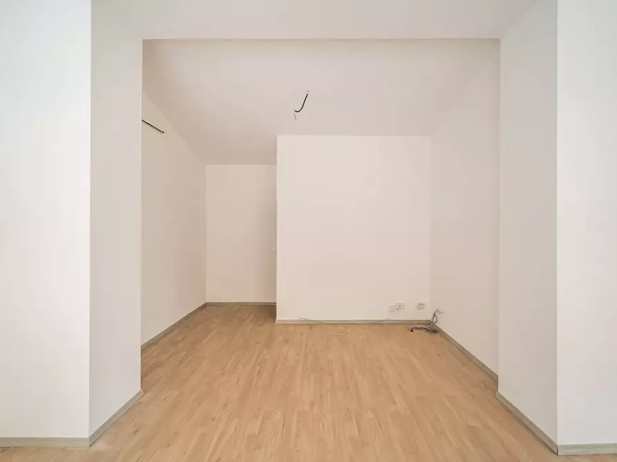 Immagine 33 di Locale commerciale in affitto  in via Libertà 159 a Palermo