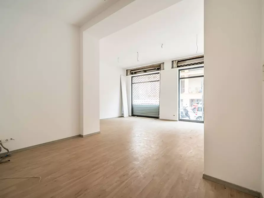 Immagine 35 di Locale commerciale in affitto  in via Libertà 159 a Palermo