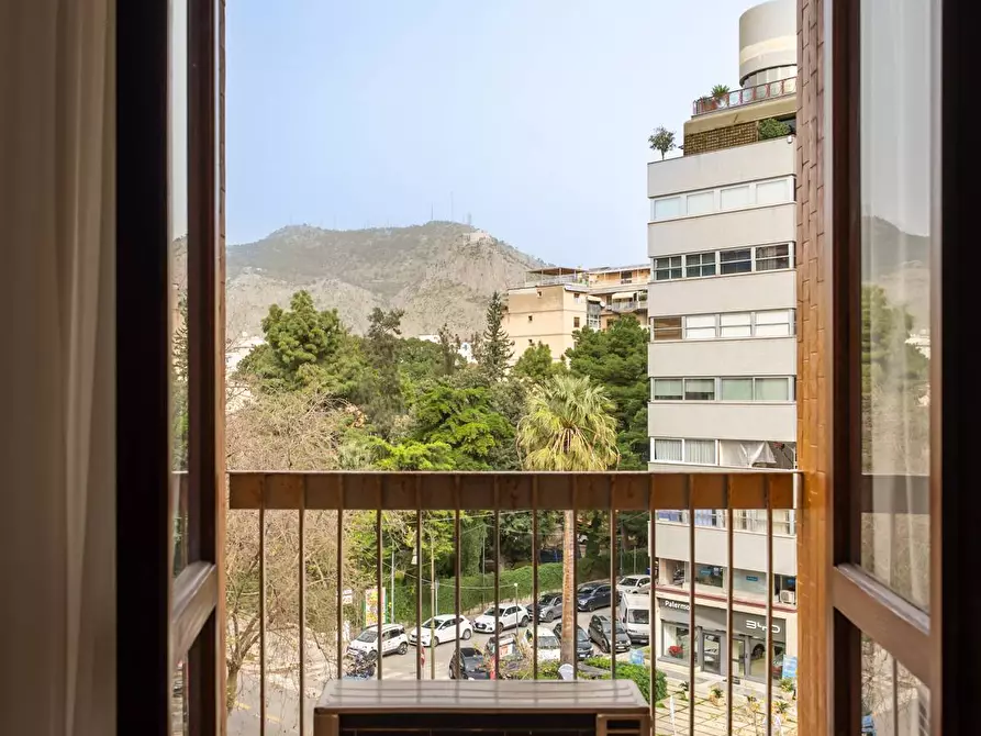 Immagine 32 di Appartamento in affitto  in Via Della Liberta' 56 a Palermo