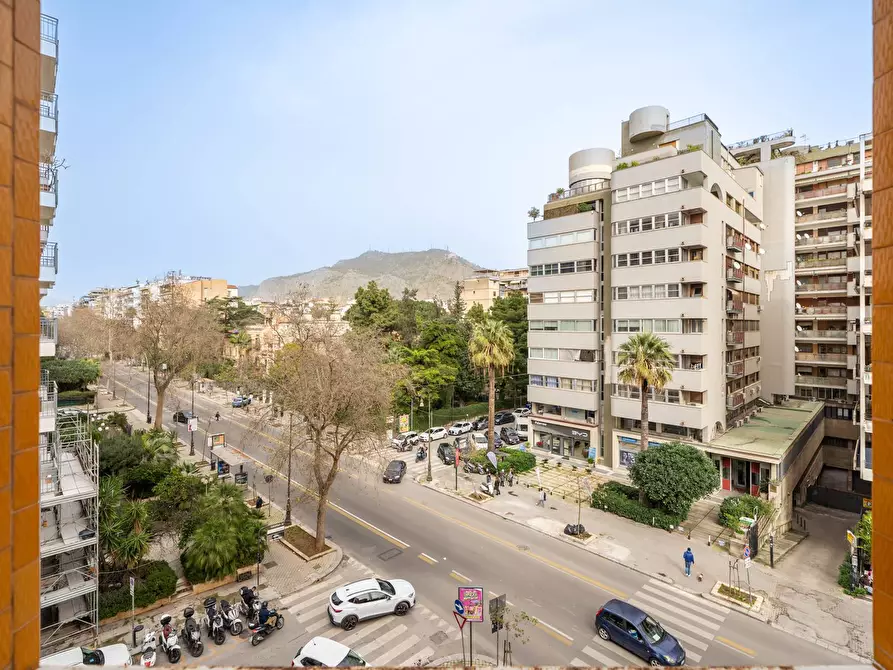 Immagine 33 di Appartamento in affitto  in Via Della Liberta' 56 a Palermo