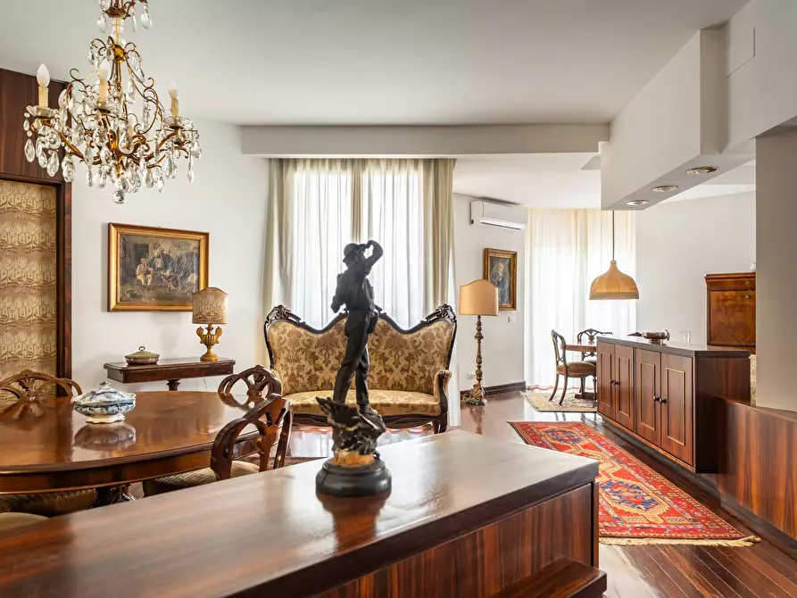 Immagine 44 di Appartamento in affitto  in Via Della Liberta' 56 a Palermo