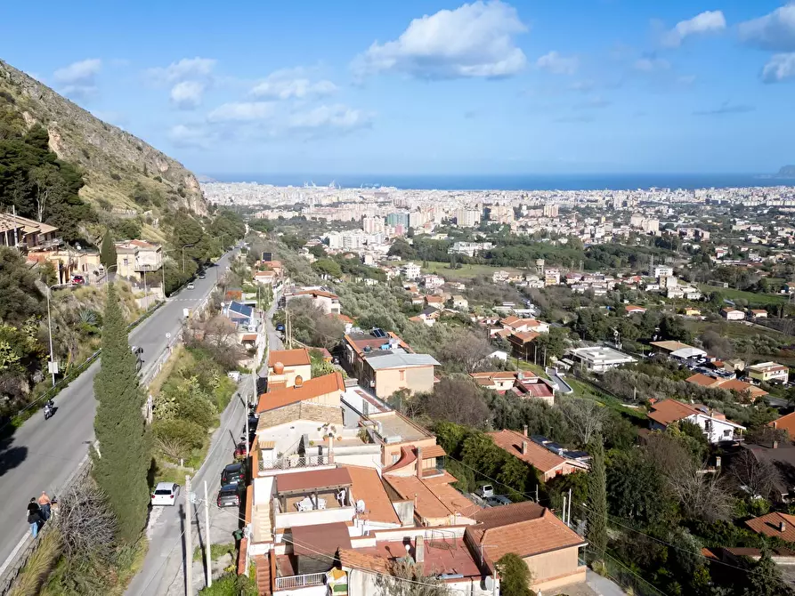 Immagine 14 di Appartamento in vendita  in Via Case Trifirò 9 a Monreale