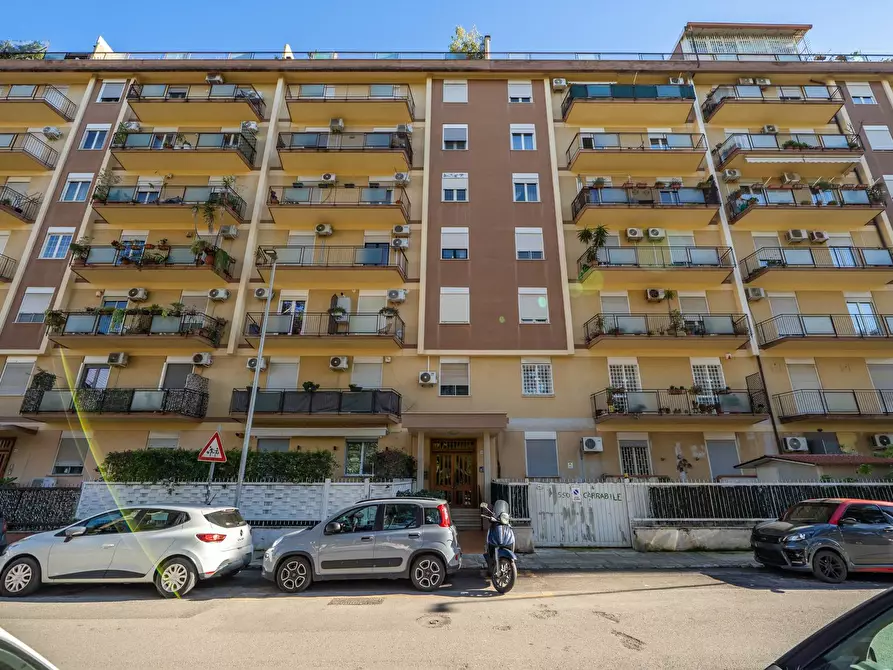 Immagine 1 di Appartamento in vendita  in Via Giuseppe Ingegneros 96 a Palermo