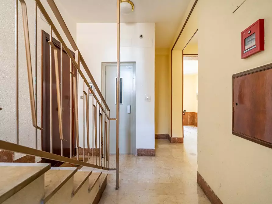 Immagine 7 di Appartamento in vendita  in Via Giuseppe Ingegneros 96 a Palermo