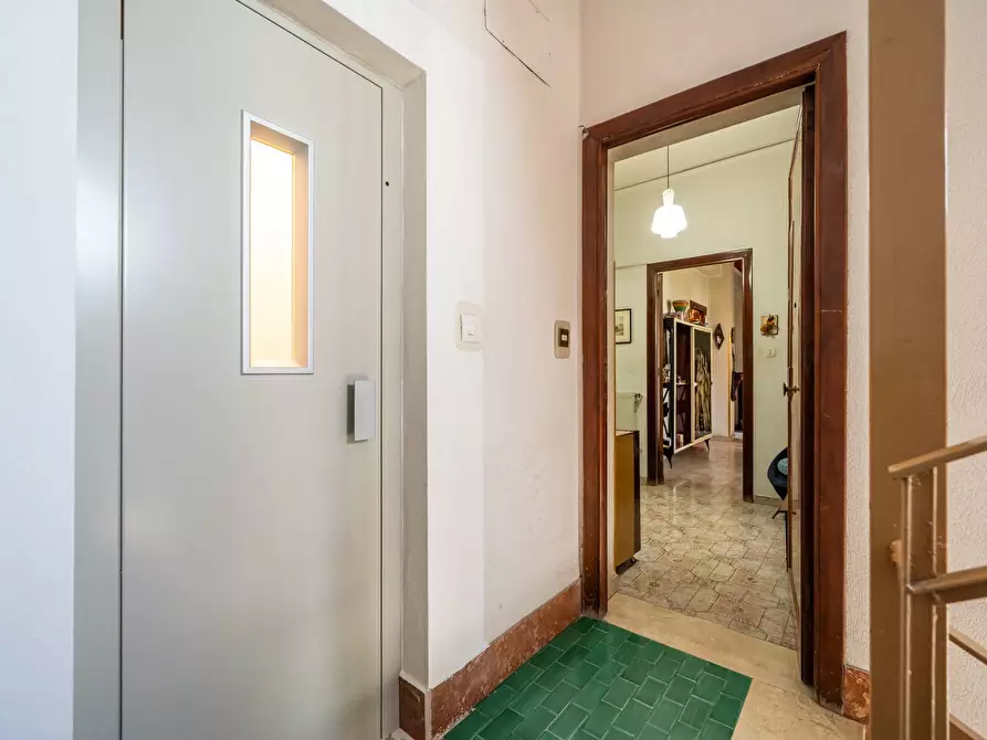 Immagine 9 di Appartamento in vendita  in Via Giuseppe Ingegneros 96 a Palermo