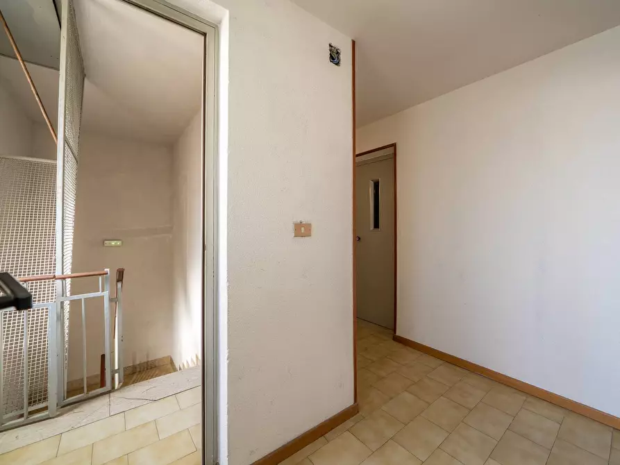 Immagine 42 di Attico in vendita  in Via Vincenzo Li Muli 102 a Palermo