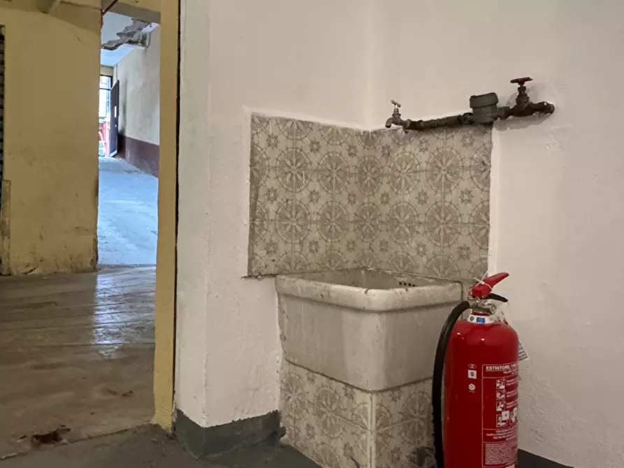 Immagine 11 di Box auto in vendita  in Corso Pietro Pisani 184 a Palermo