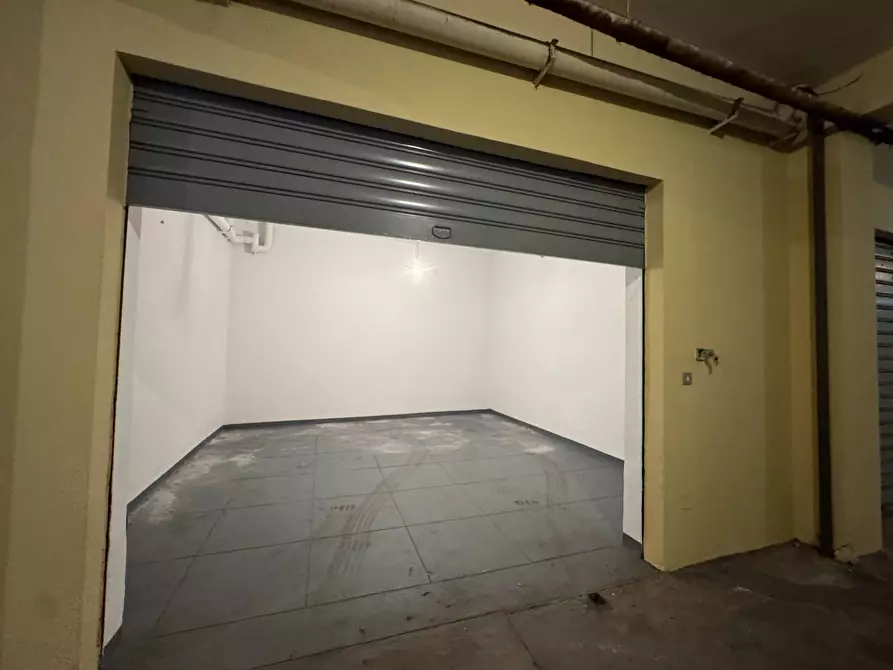 Immagine 7 di Box auto in vendita  in Corso Pietro Pisani 184 a Palermo