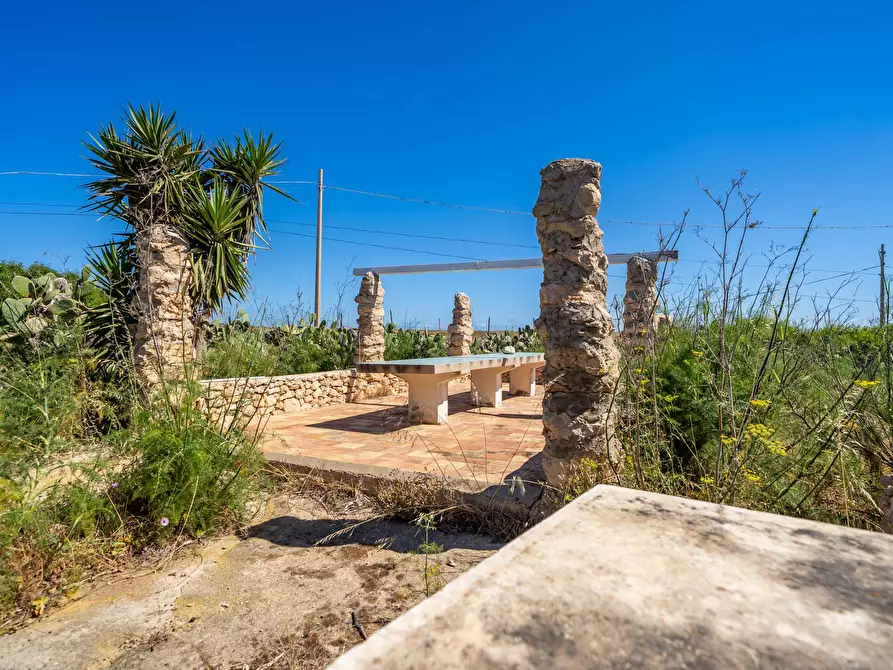 Immagine 34 di Villa in vendita  in Strada di Ponente snc a Lampedusa E Linosa