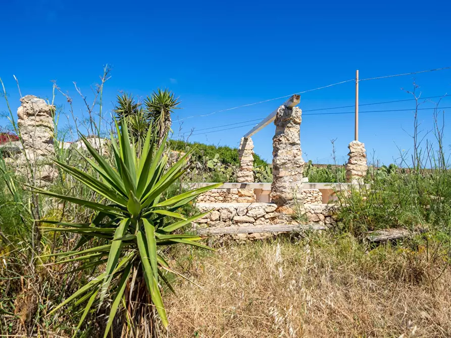 Immagine 38 di Villa in vendita  in Strada di Ponente snc a Lampedusa E Linosa