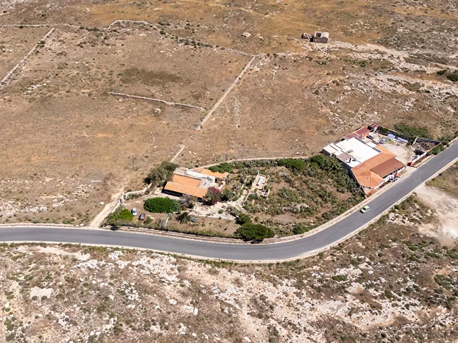 Immagine 63 di Villa in vendita  in Strada di Ponente snc a Lampedusa E Linosa