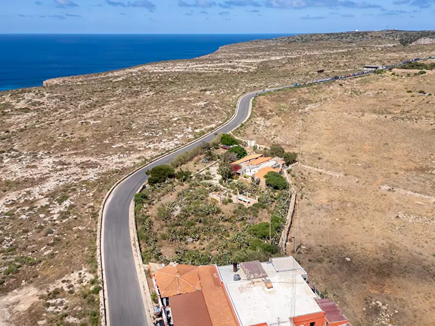 Immagine 75 di Villa in vendita  in Strada di Ponente snc a Lampedusa E Linosa