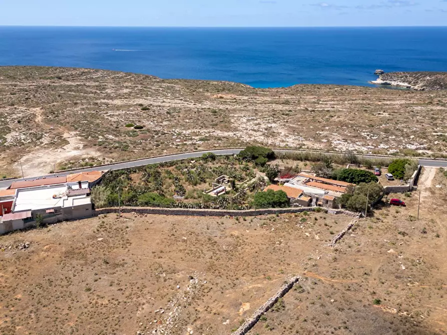 Immagine 80 di Villa in vendita  in Strada di Ponente snc a Lampedusa E Linosa