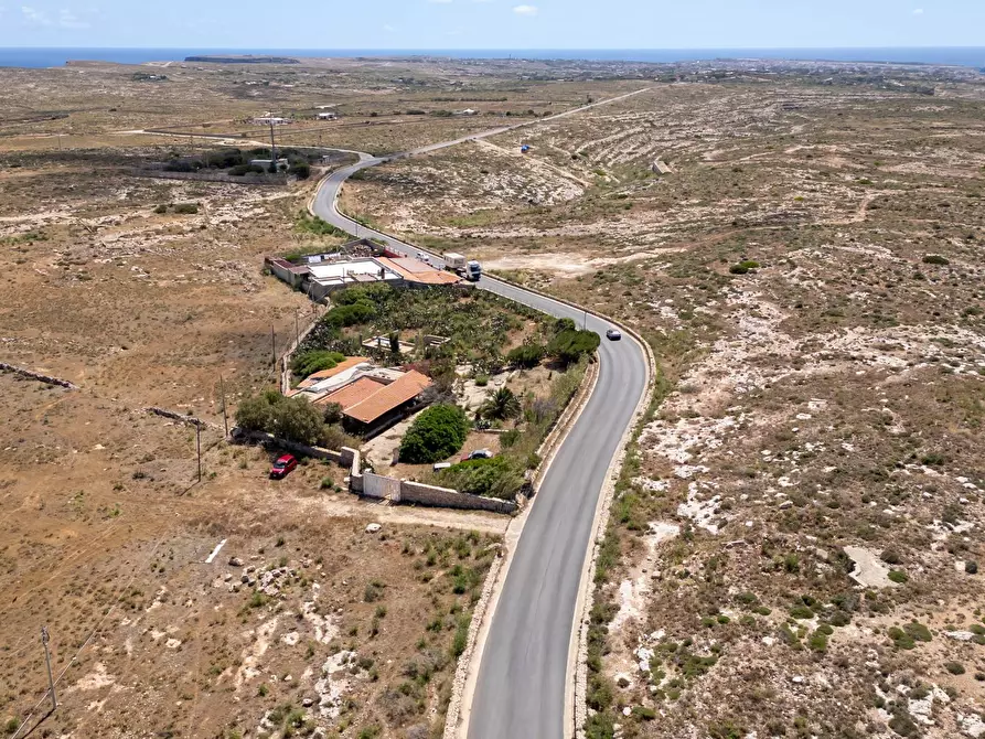 Immagine 85 di Villa in vendita  in Strada di Ponente snc a Lampedusa E Linosa