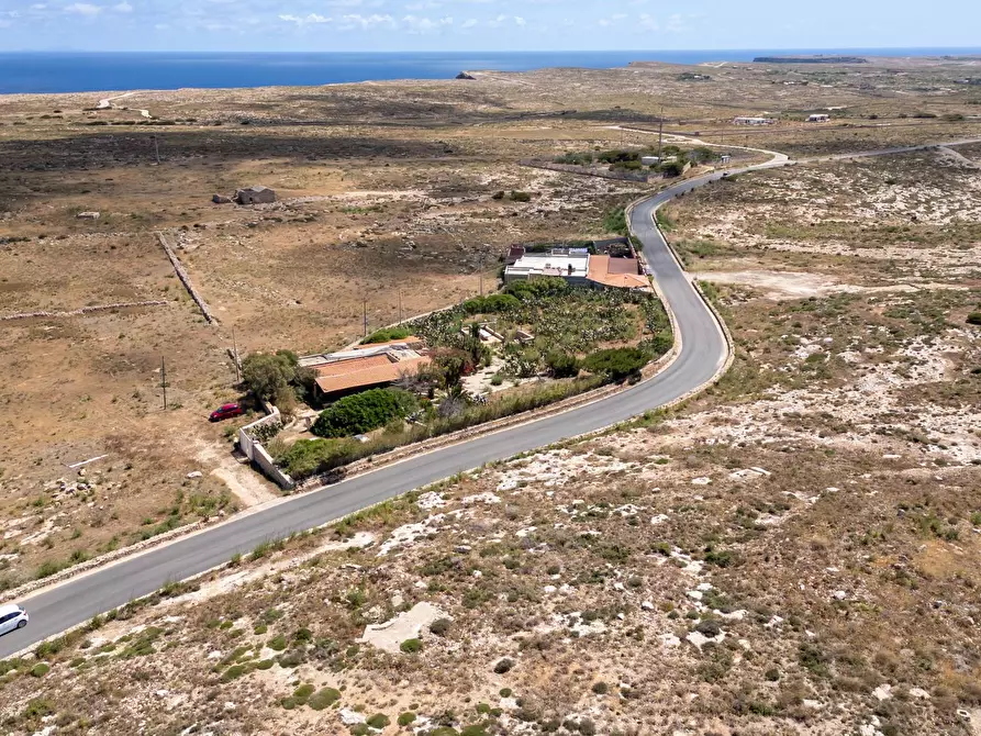 Immagine 87 di Villa in vendita  in Strada di Ponente snc a Lampedusa E Linosa