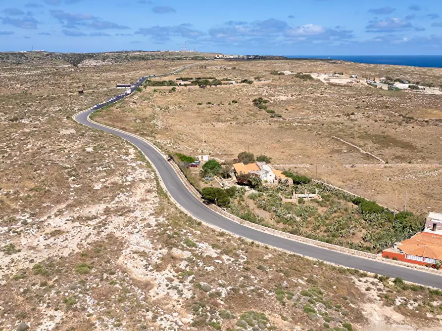 Immagine 93 di Villa in vendita  in Strada di Ponente snc a Lampedusa E Linosa
