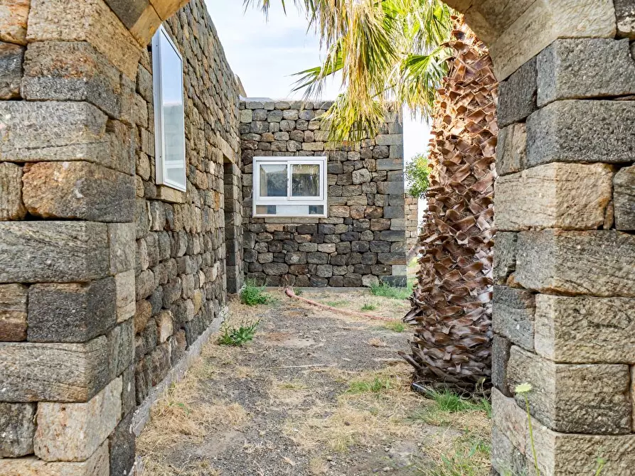 Immagine 41 di Casa indipendente in vendita  in Via Lago 1 a Pantelleria