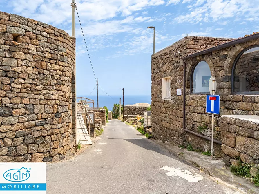 Immagine 4 di Villa in vendita  in Kania 97 a Pantelleria