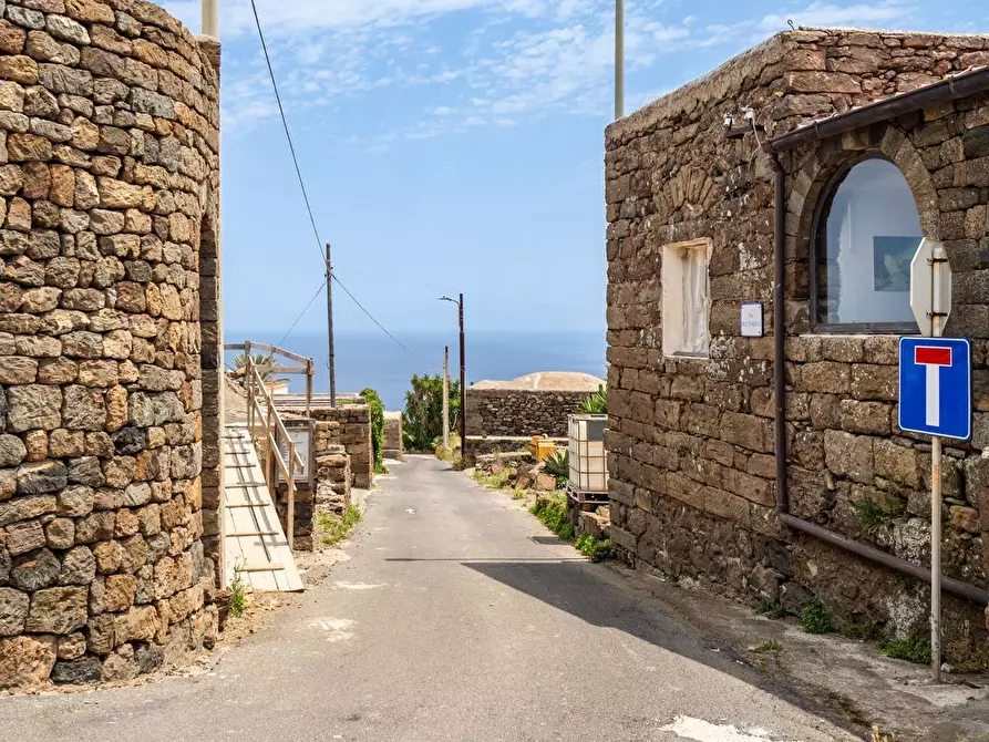 Immagine 5 di Villa in vendita  in Kania 97 a Pantelleria