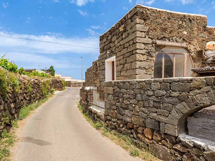 Immagine 10 di Villa in vendita  in Kania 97 a Pantelleria