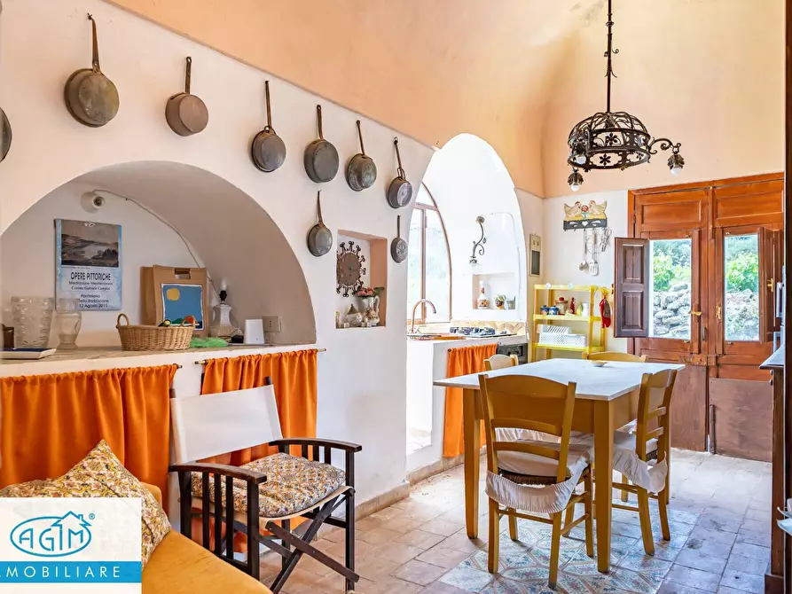 Immagine 27 di Villa in vendita  in Kania 97 a Pantelleria