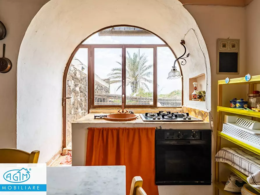 Immagine 30 di Villa in vendita  in Kania 97 a Pantelleria