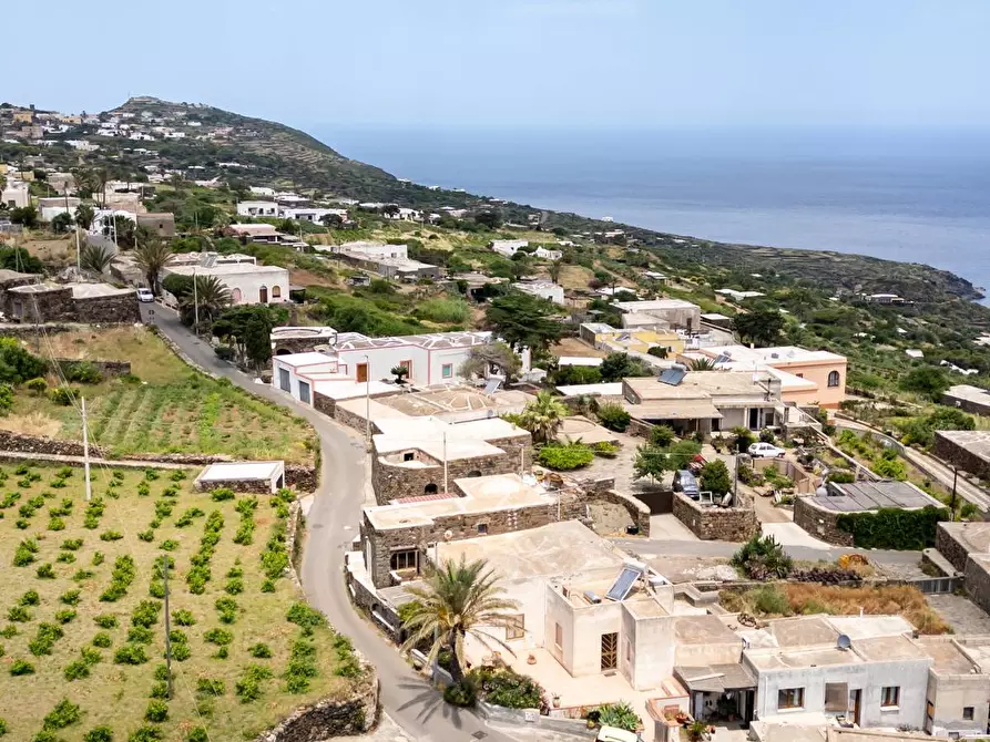Immagine 46 di Villa in vendita  in Kania 97 a Pantelleria