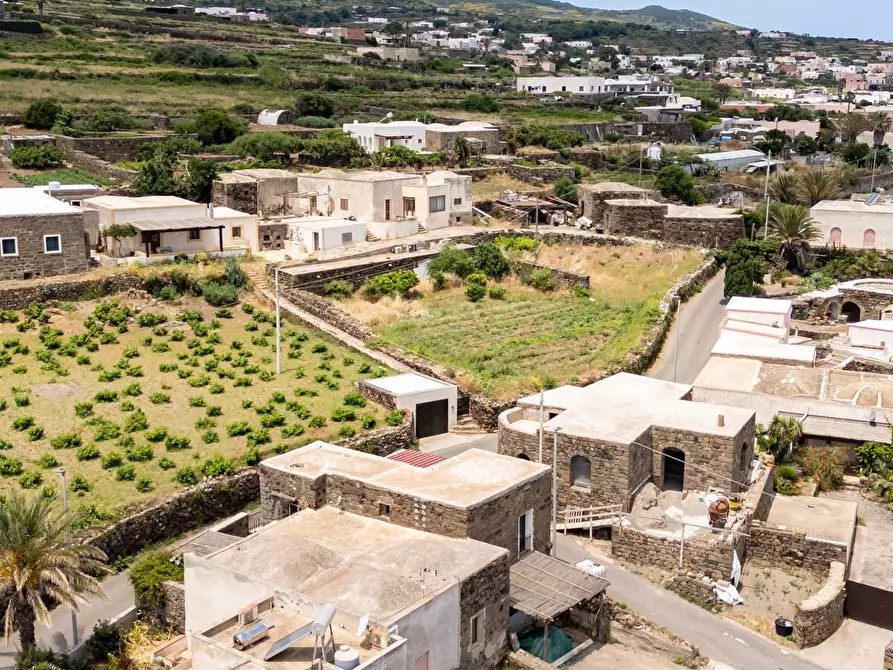 Immagine 48 di Villa in vendita  in Kania 97 a Pantelleria