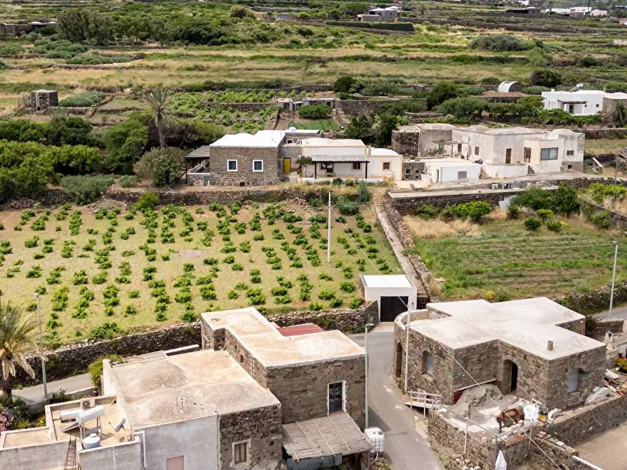 Immagine 49 di Villa in vendita  in Kania 97 a Pantelleria