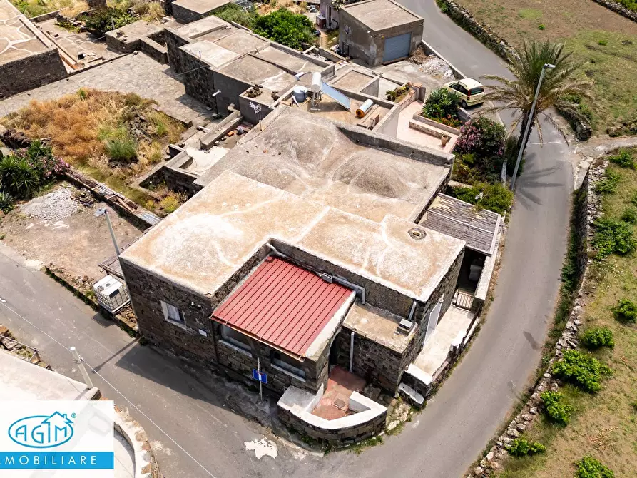Immagine 59 di Villa in vendita  in Kania 97 a Pantelleria
