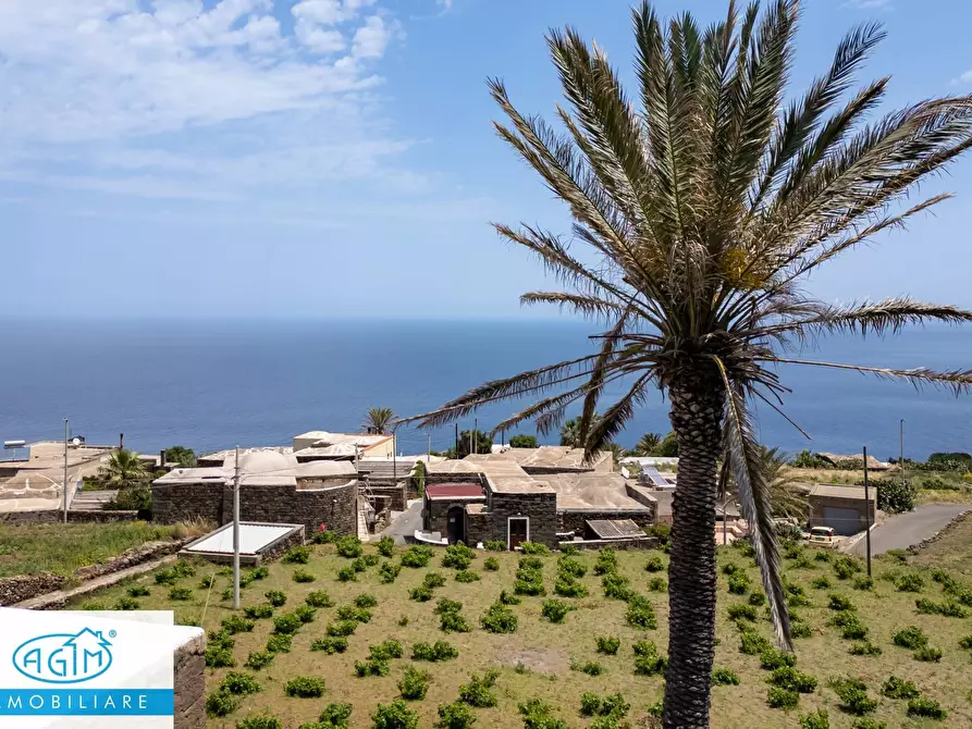 Immagine 68 di Villa in vendita  in Kania 97 a Pantelleria