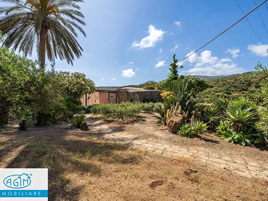 Immagine 6 di Villa in vendita  in Via Lago snc a Pantelleria