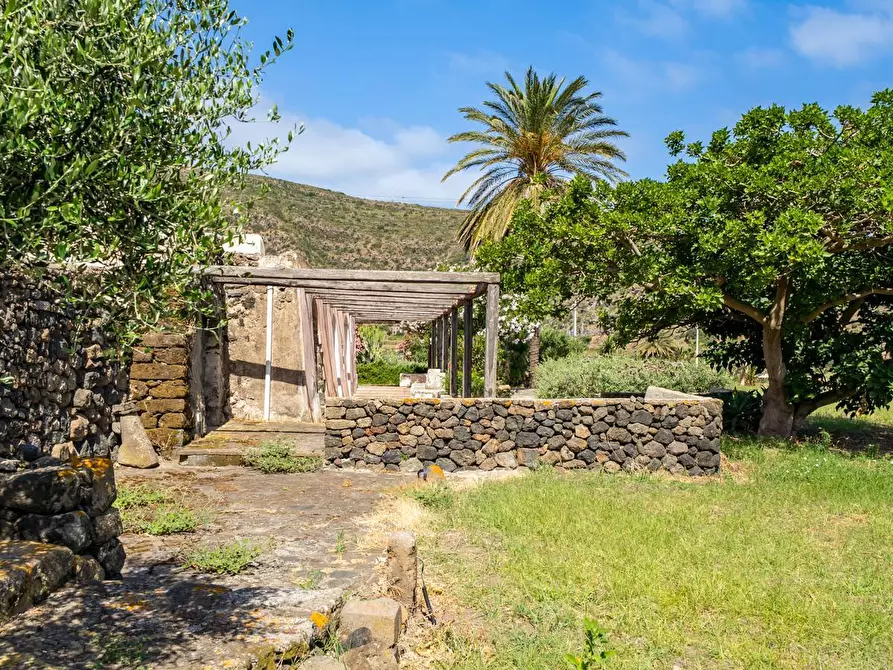 Immagine 12 di Villa in vendita  in Via Lago snc a Pantelleria