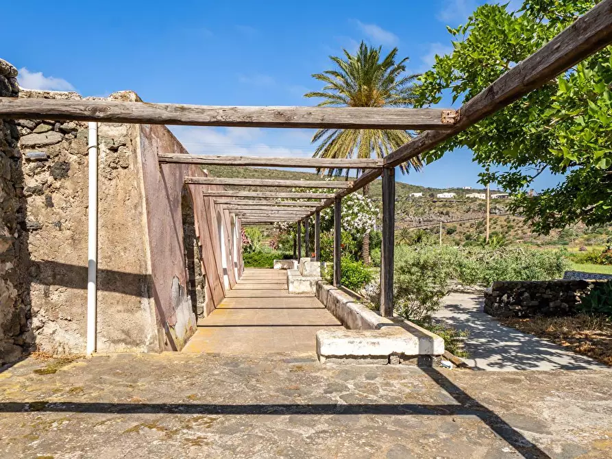 Immagine 14 di Villa in vendita  in Via Lago snc a Pantelleria