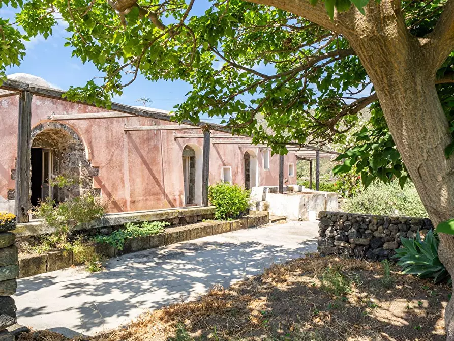 Immagine 16 di Villa in vendita  in Via Lago snc a Pantelleria