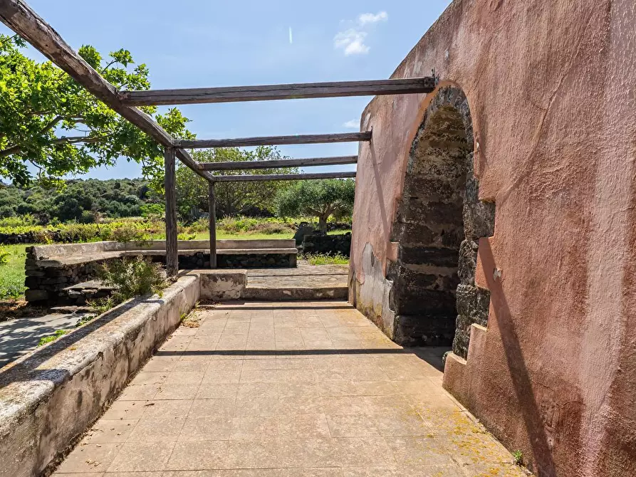 Immagine 20 di Villa in vendita  in Via Lago snc a Pantelleria