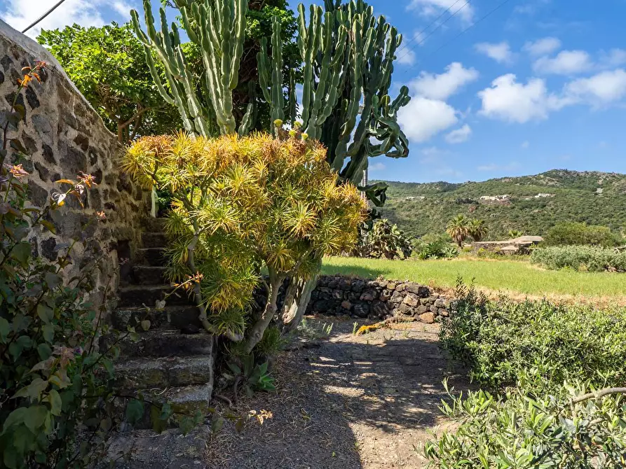 Immagine 25 di Villa in vendita  in Via Lago snc a Pantelleria